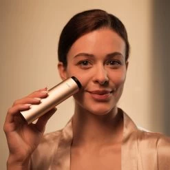 AMIRO R3 Turbo Facial RF Skin Tightening Device - Gold (Bonus: Skin Care Pack) -Electronics Shop amiro r3 turbo facial rf skin tightening device 10